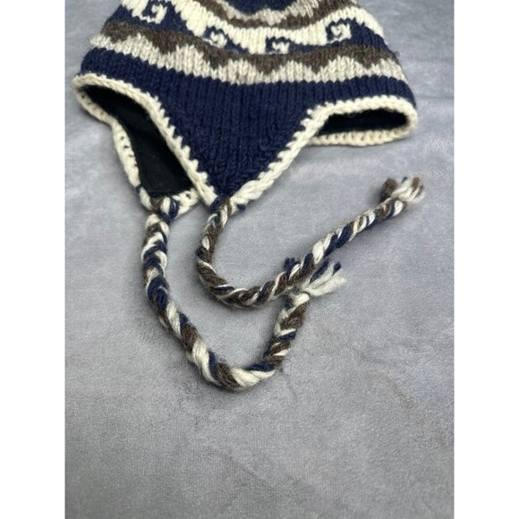 Hand knitted Sherpa wool beanie made in Nepal - Picture 5 of 6